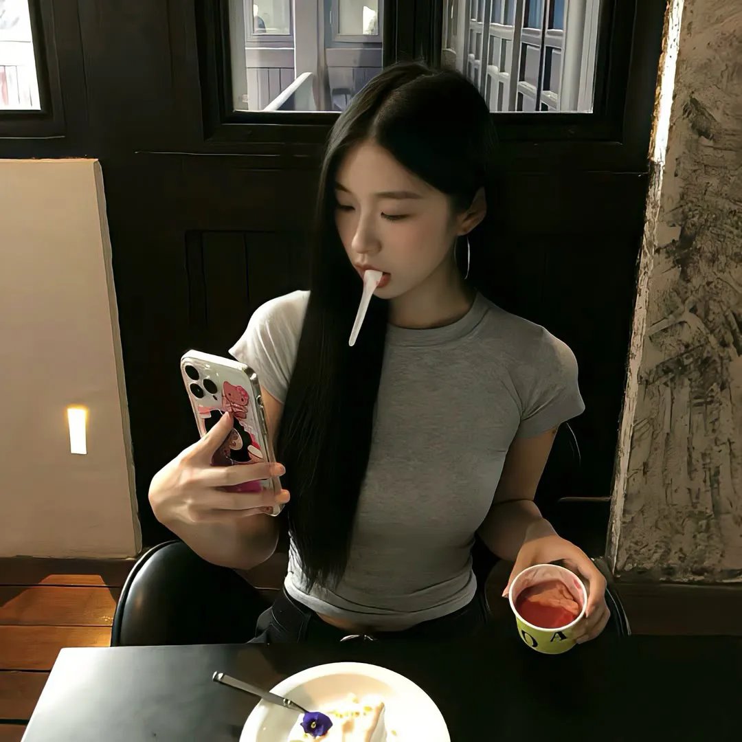 演员 - 玛丽恩·瓦科特 