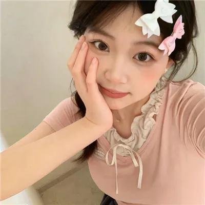 家用摄像头海报背景